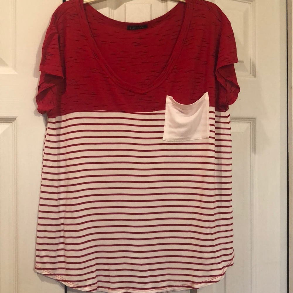 Cute boutique pocket tee